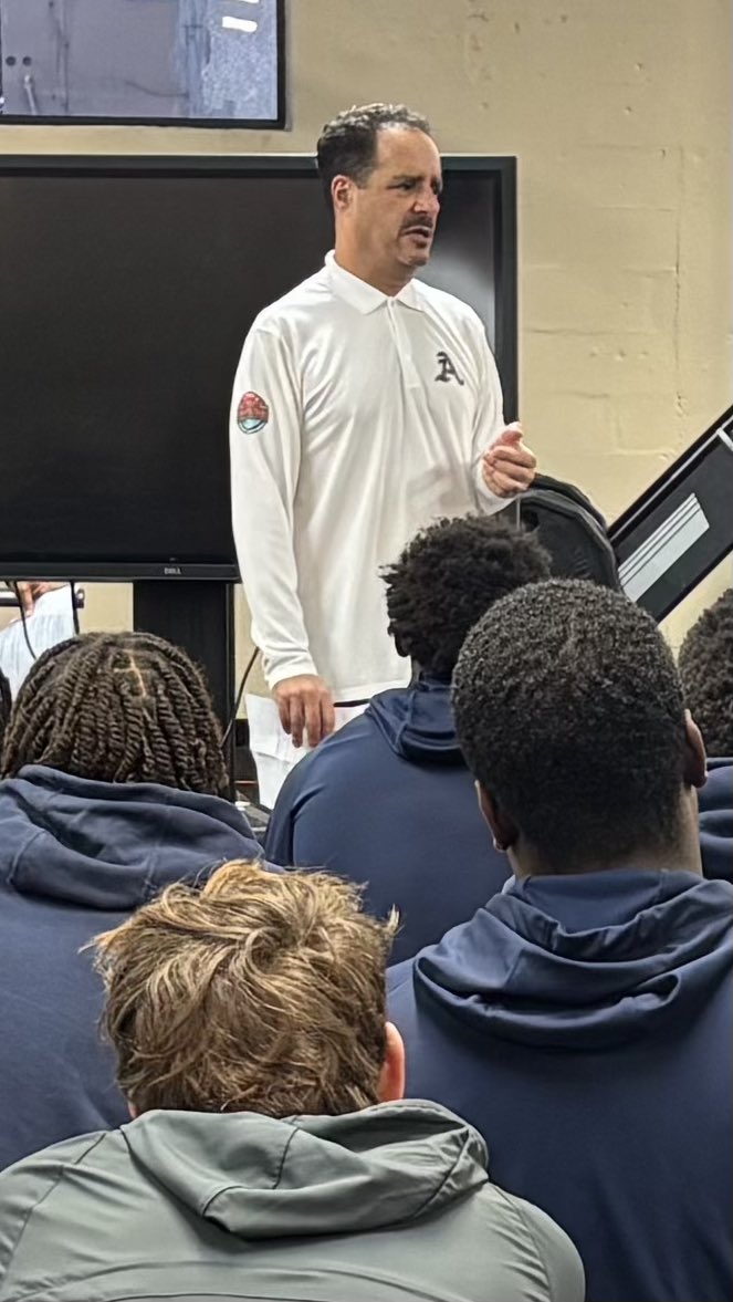 Aquinas Football tweet media