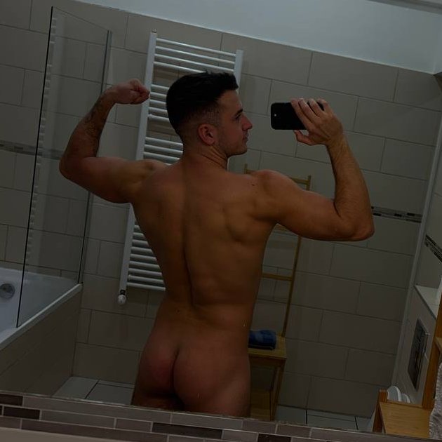 Paul black 🖤 tweet media