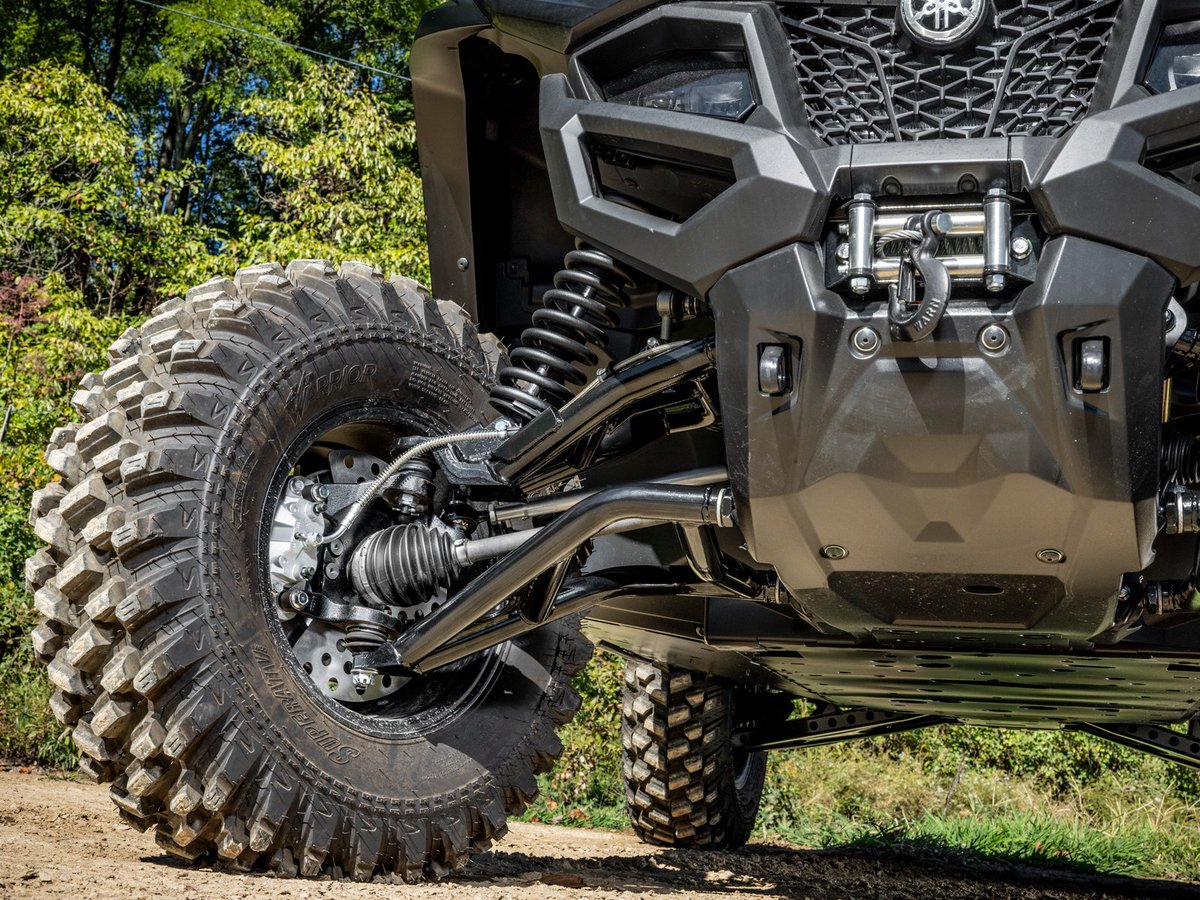superatvtweet's tweet photo. 🚨 #Yamaha #RMAX 1000’s stock suspension needs an upgrade to #SuperATV’s High-Clearance 1.5” Forward Offset A-Arms. Our A-arms are made with 1.5” steel tubing and a high-clearance bend. They lengthen your wheelbase for stability &amp; room for bigger tires. 💪😎 
DM us for details! https://t.co/TXw3pd0qCG