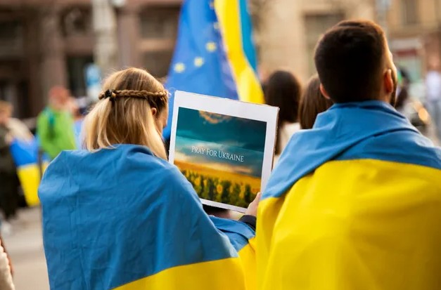 Breaking News tweet media