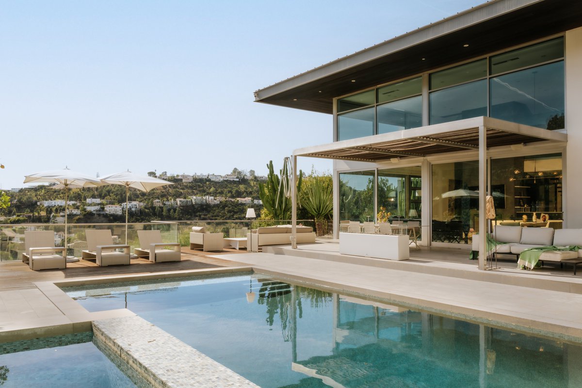 Douglas Elliman California tweet media