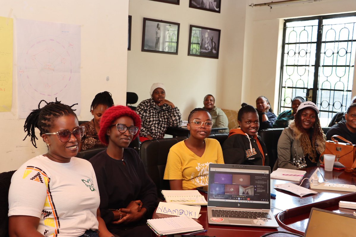 Azadi Community tweet media