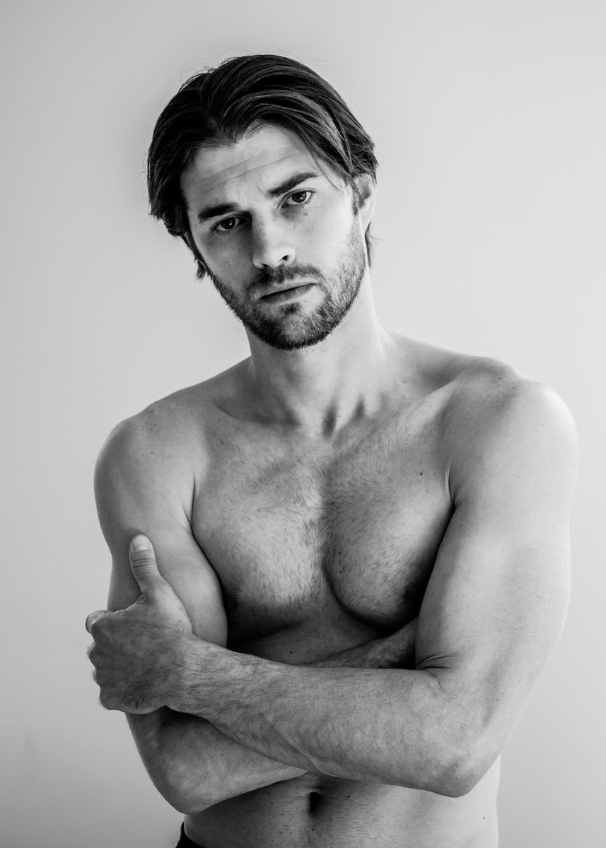 Lucerys🗡️ tweet media