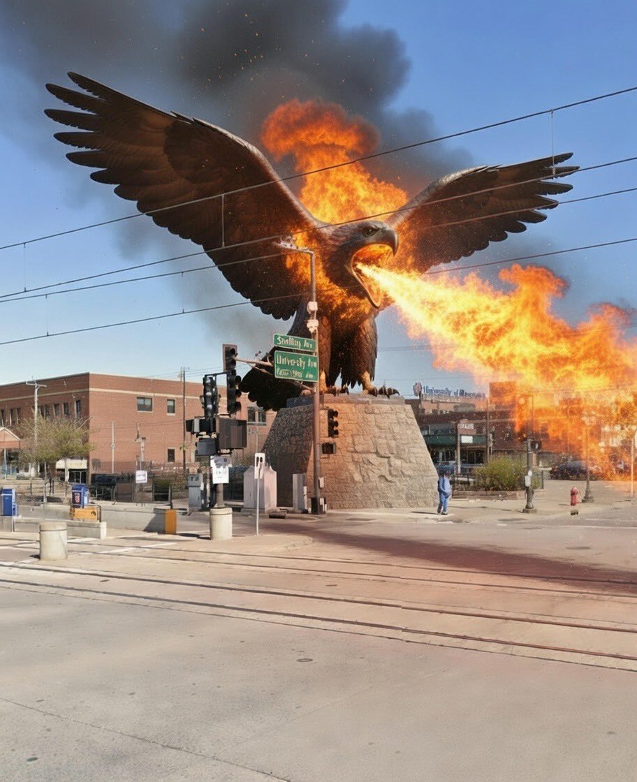 timboman33's tweet photo. @SteveSubera Also have it shoot fire. Would certainly deter loitering in the area…

Two birds one corner saved… https://t.co/ynCsetdO7h