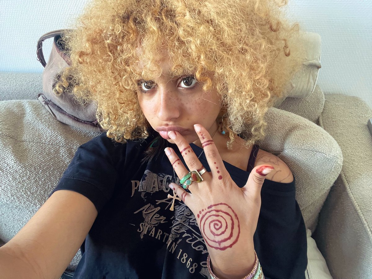 mawuli 🫧 tweet media