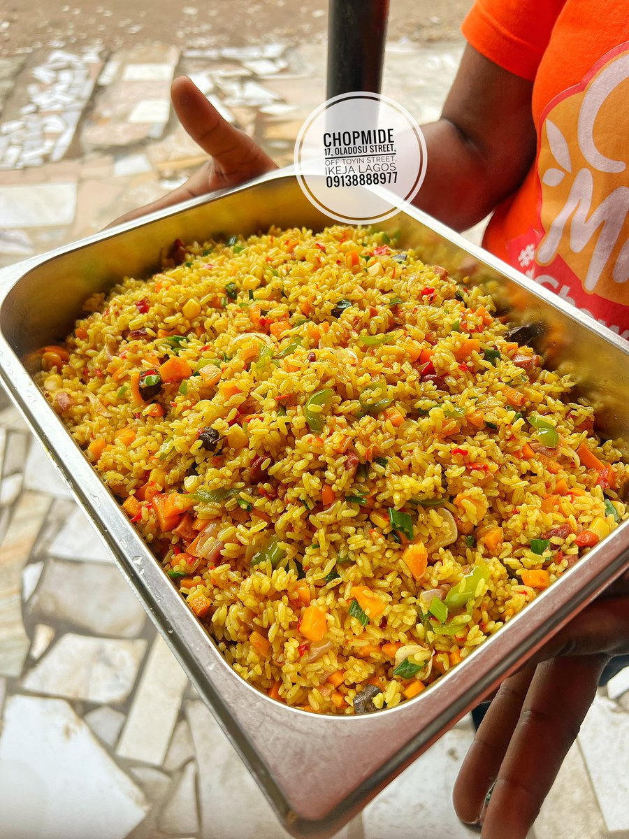 imole__olorun's tweet photo. Just so you know, I sell the best fried rice in Ikeja…

Fully loaded 
And a portion is just 700.
A pack with plantain and chicken is 3,500.
A pack with plantain and turkey is 5,000. https://t.co/N2bTC5vr62
