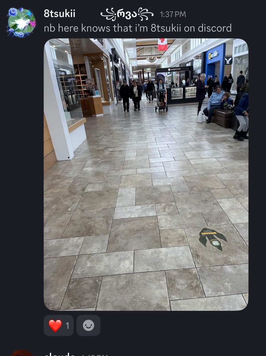 ꧁რვა꧂ tweet media