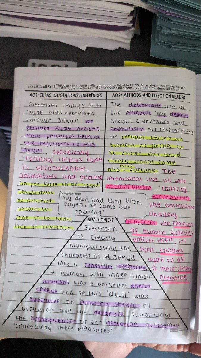 SecondaryEnglish 🐝 tweet media