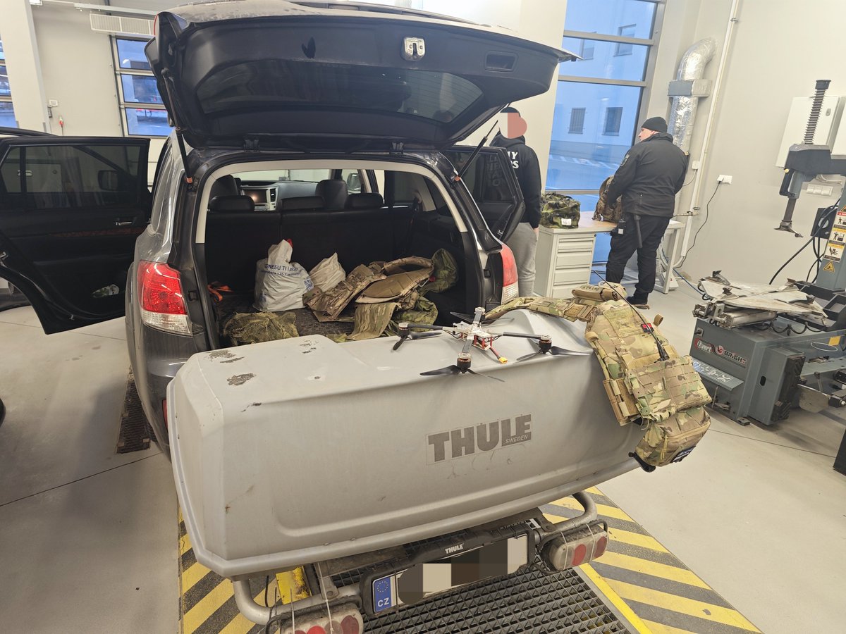 Modřanská kapybara tweet media