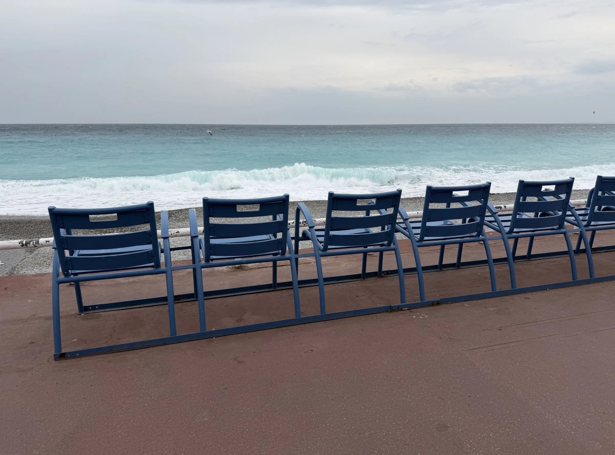 AuroraBlueSail's tweet photo. A Moment Along the Promenade des Anglais

Not every part of the journey happens on board.

During our stay in Nice for the second yacht viewing, we also took time to walk along the Promenade des Anglais — one of those places that immediately captures the atmosphere of the Côte d’Azur.

Rows of blue chairs facing the sea.
Waves rolling onto the pebble beach.
And a calm, almost timeless rhythm along the waterfront.

Moments like these remind us why we chose this path in the first place.

More in our webblog → link in bio.

#AuroraBlueSailing
#Nice
#PromenadeDesAnglais
#CotedAzur
#FrenchRiviera
#TravelMoments
#OceanView
#SailingJourney
#MediterraneanLife
#LifeAtSea