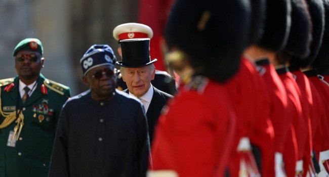 radionigeriahq's tweet image. President Bola Tinubu on Wednesday received a ceremonial welcome at Windsor Castle as he began his official state visit to the United Kingdom.

radionigeria.gov.ng/2026/03/18/kin…

#Windsor 
#Tinubu 
#uk