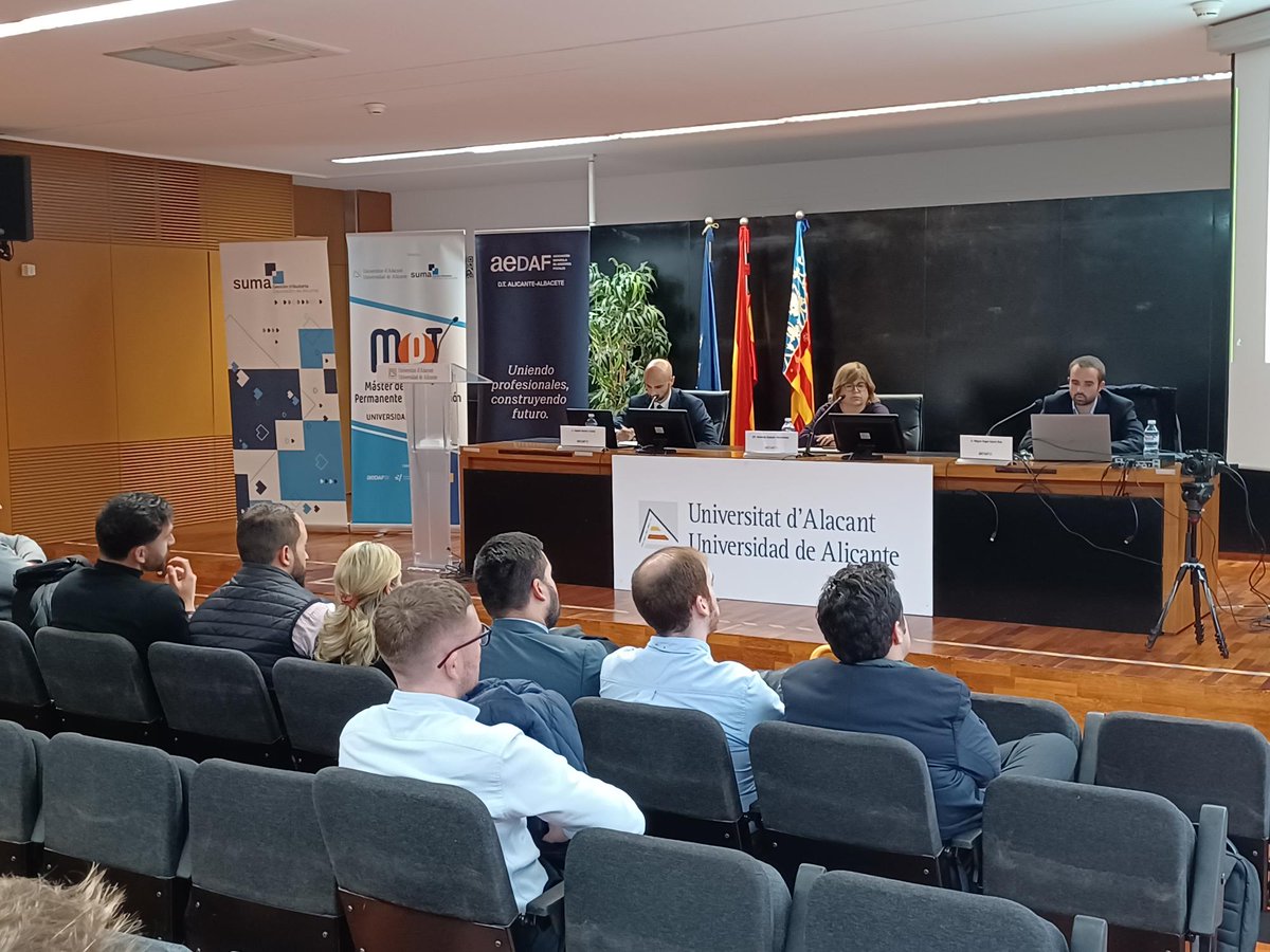 MET_UA's tweet photo. Hace unos días nuestro alumnado pudo asistir a la charla "A vueltas con el régimen jurídico FEAC. Aproximación al régimen y criterios jurisprudenciales y administrativos actuales" organizada por el Grupo de jóvenes @AEDAF  Asociación Española de Asesores Fiscales.

#formación https://t.co/zmxd74DVw1
