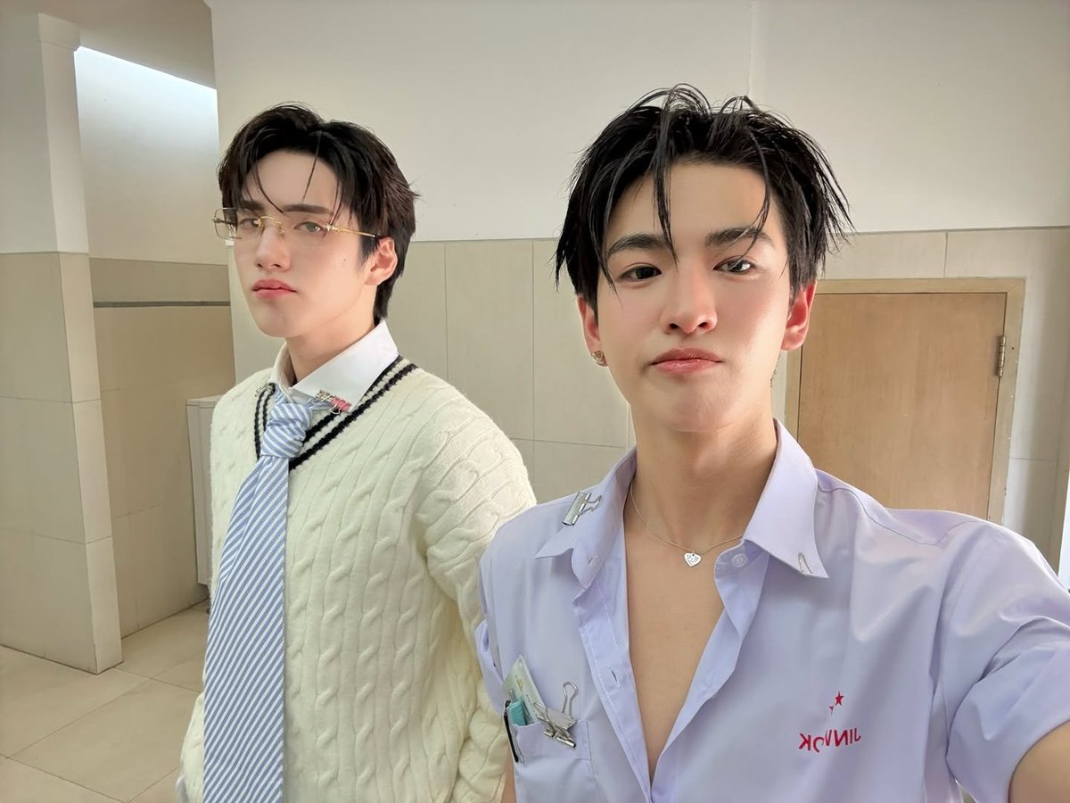 biru🪽 tweet media