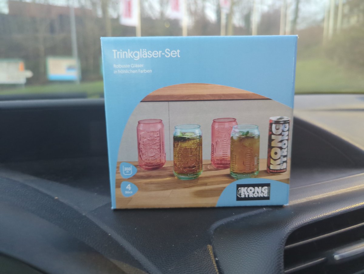 Otterliche Pause tweet media