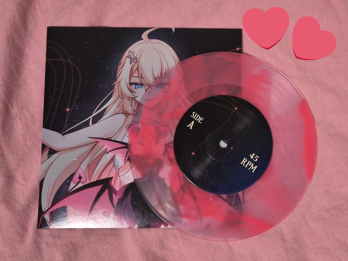 pommebon_'s tweet photo. My @ironmouse vinyl finally arrived!! Thanks to @StarlightDaryl, @WunderRiKU and all the amazing artists who came together to make this masterpiece 🙏🙏🙏 https://t.co/gy6BWTuXJx