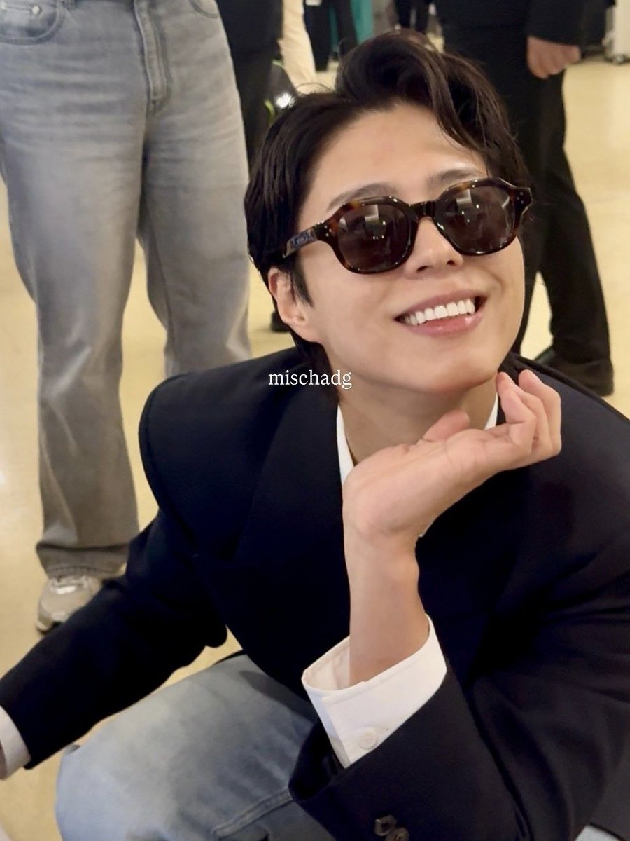 Good morning, dear <a href="/BOGUMMY/">박보검</a>. 🌅Are you ready for a new day? I imagine you are! Your energy and enthusiasm shine through in everything you do. I wish you a productive day where every decision you make brings good to you and to everyone around you.🤩🤗
God bless you.💖🎶
#디나_보검