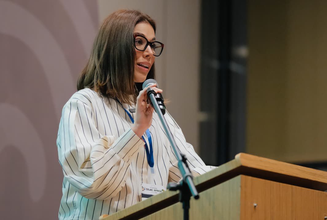 APCColombia's tweet photo. #CooperaciónSurSur | ¡Bogotá es hoy el epicentro del diálogo Sur-Sur! 🌎🫱🏾‍🫲🏿🌍

Nuestra Directora general, @apalenciag, dio apertura al Foro de Alto Nivel #CELACÁFRICA2026. Una apuesta por construir soluciones propias desde el Sur Global para desafíos comunes. 

��👇🏾 https://t.co/1jnfoUwAz6