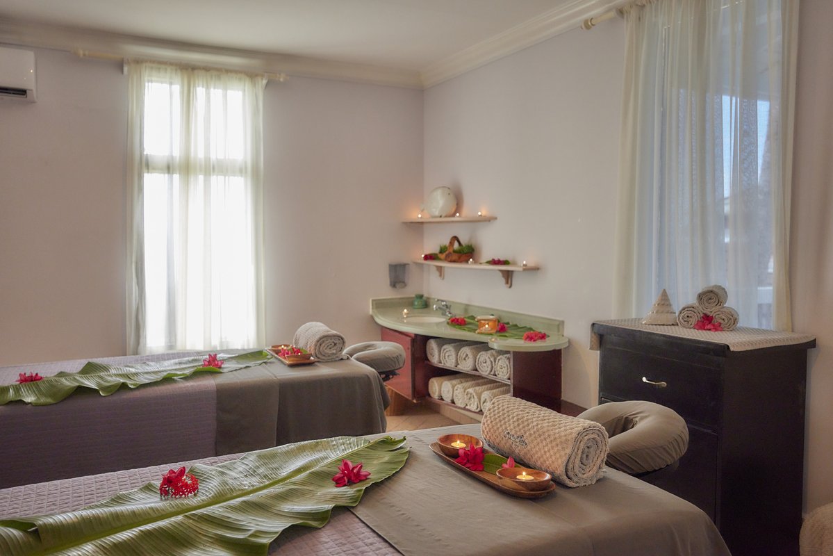 Coconut Bay St Lucia tweet media