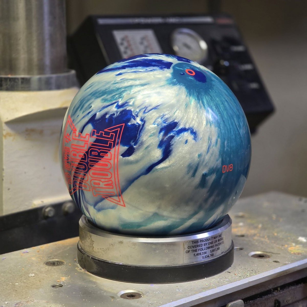 DV8 Bowling tweet media