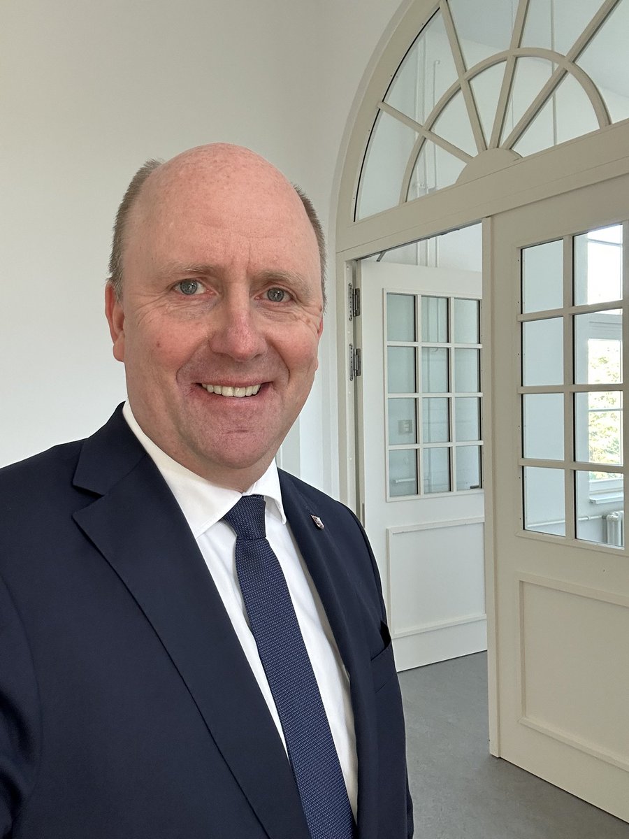 uwe becker tweet media