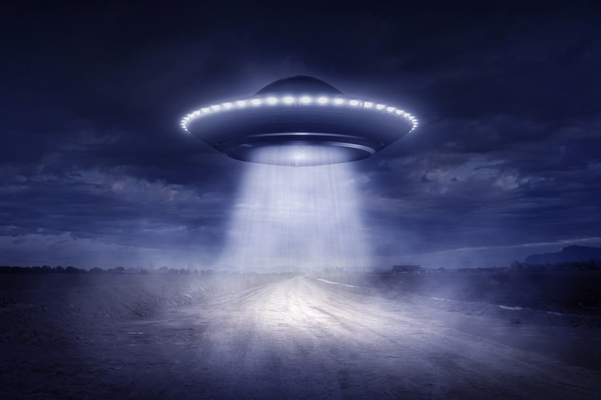ElectionWiz's tweet photo. NEW: The U.S. Government has registered the aliens​.gov domain name. https://t.co/W7JUu5VWoE