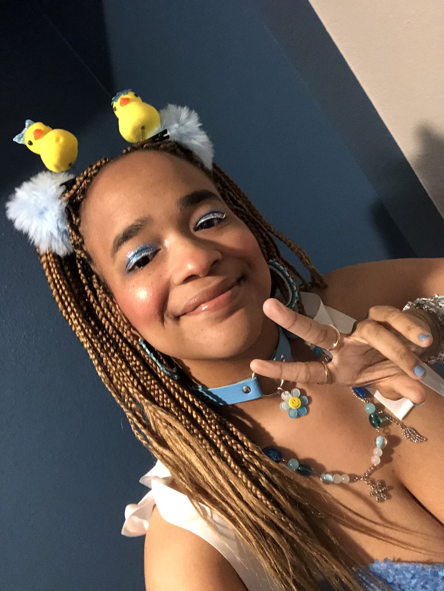 ᴺBri | daughter of Aphrodite💖🕊️ tweet media