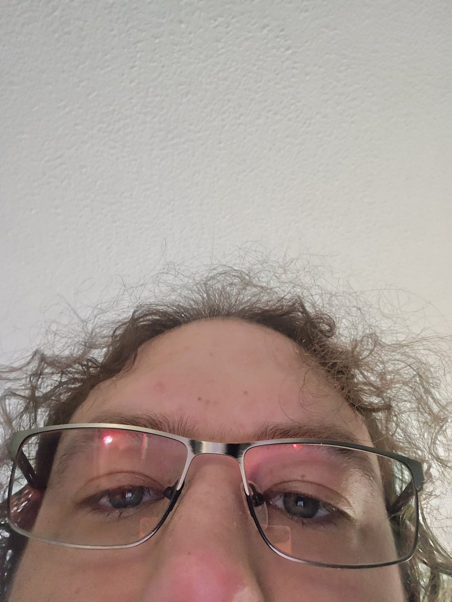 REIGN RARITY 🌹 tweet media