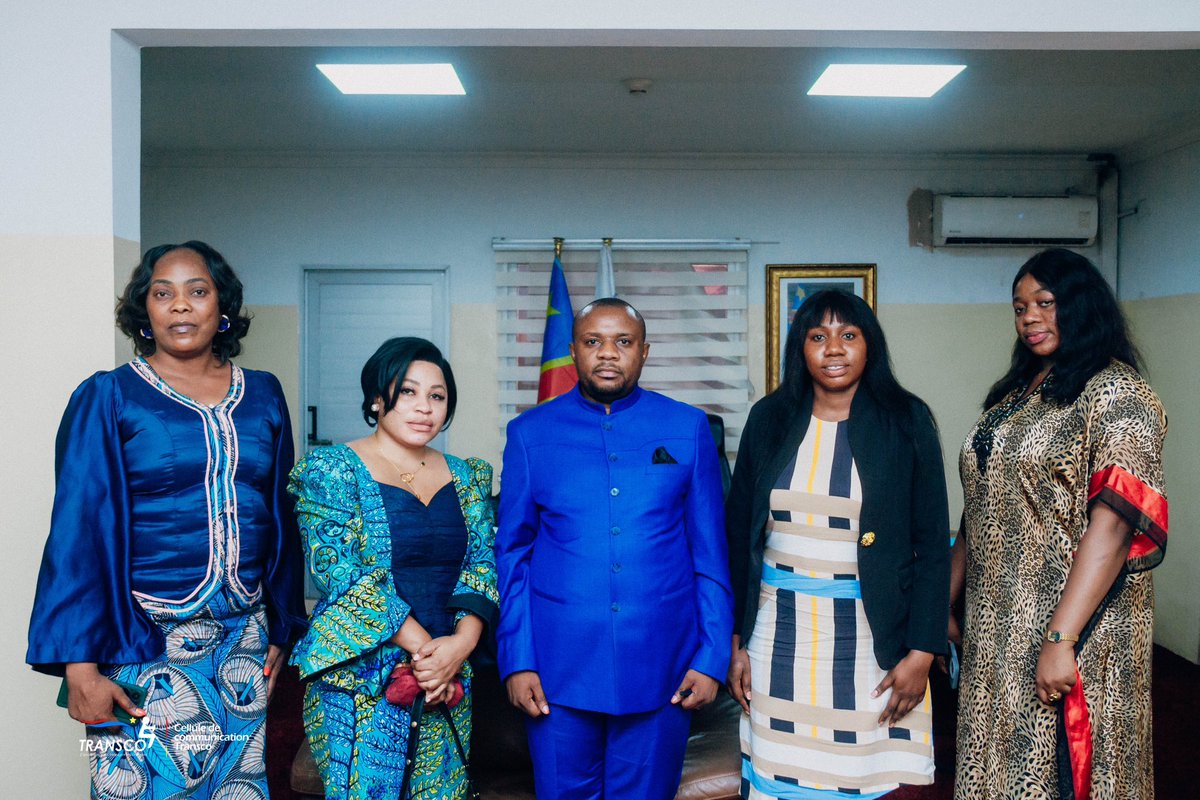 Une équipe de haut rang a été reçue par l Directeur Général d TRANSCO, dont la compétence remarquable, le leadership visionnaire et la maîtrise exemplaire d outils managériaux forcent l’admiration. Il s’impose incontestablement comme un pilier stratégique du renouveau !@EEEKANGA