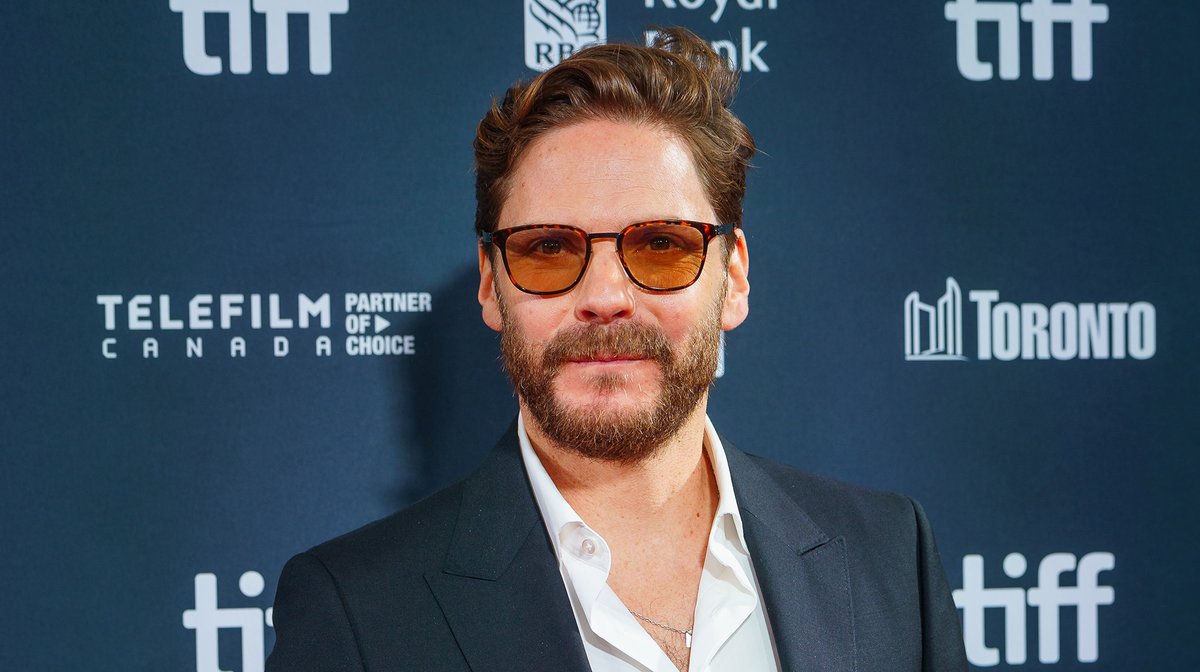 NOTICINE.com tweet media