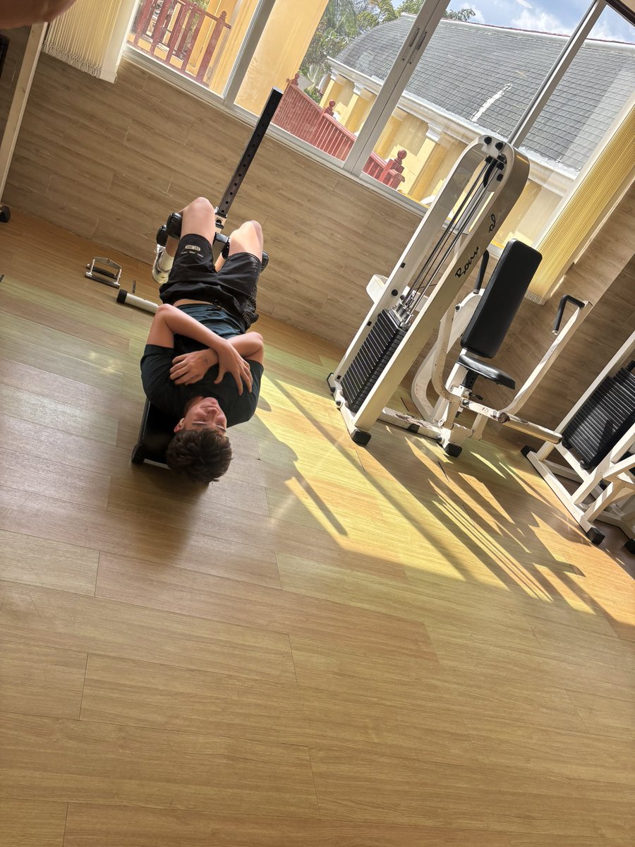 Phill Walker tweet media