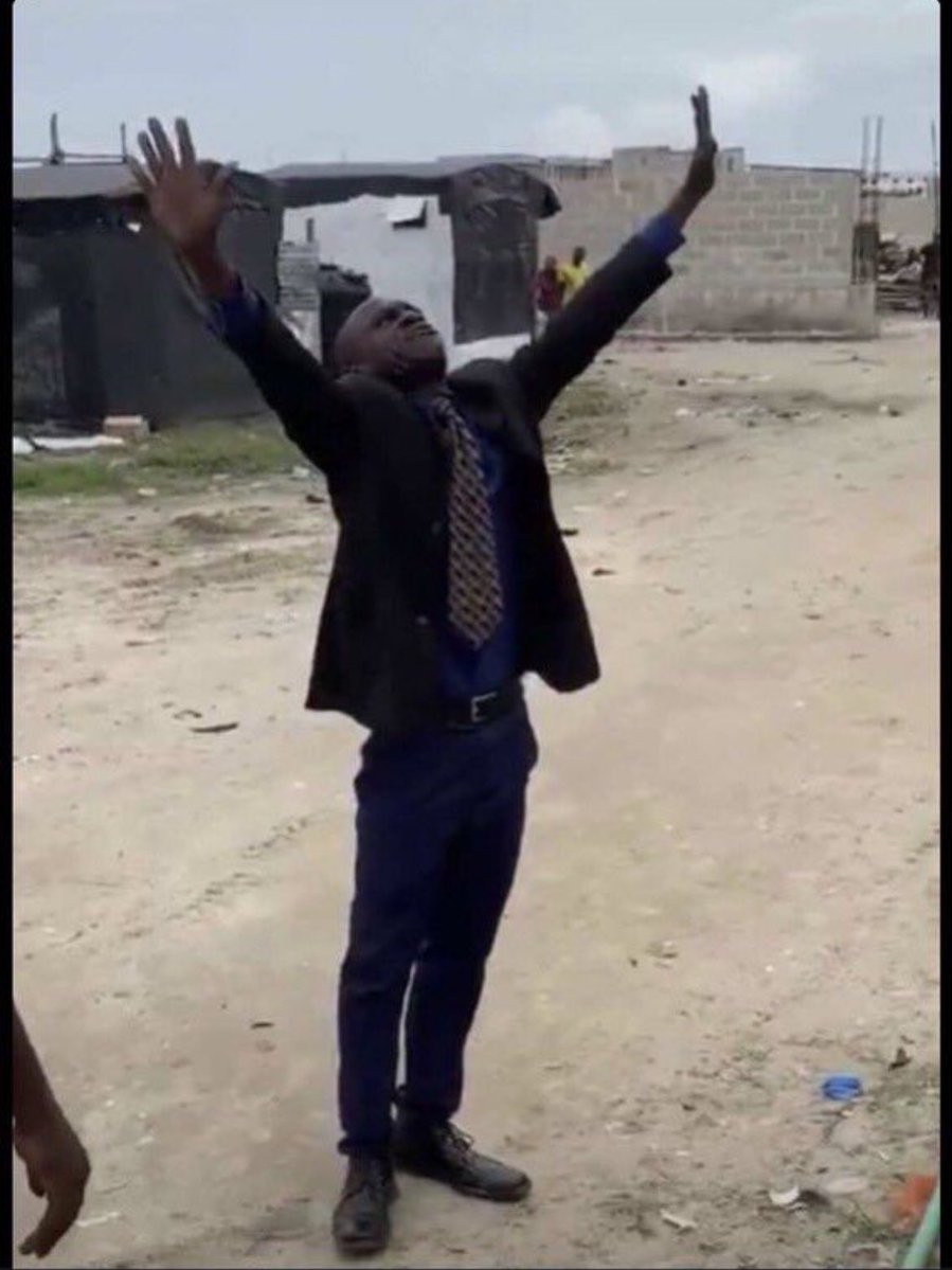 Adekunle Han 🏀🏑 tweet media