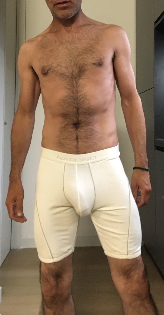 POLI -bi act +50k tweet media