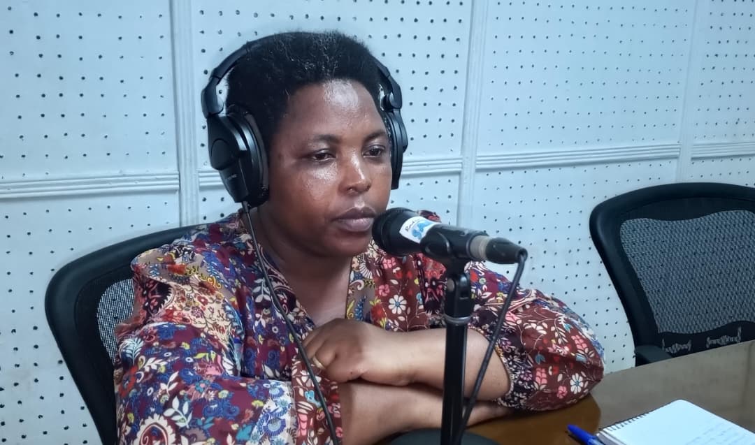 RADIOSALUS1's tweet photo. Mu rwego rwo kubungabunga ubuzima bw'umwana uvutse, inzego z'ubuzima zisaba ababyeyi gupimisha inda igihe cyagenwe, mu kwirinda ko babyarira ahantu hatari kwa muganga.
Babigarutseho mu kiganiro Sigasira #Amagara kivuga ku bikorerwa umwana uvutse.
@HopKabutare https://t.co/ptabRYN5z4