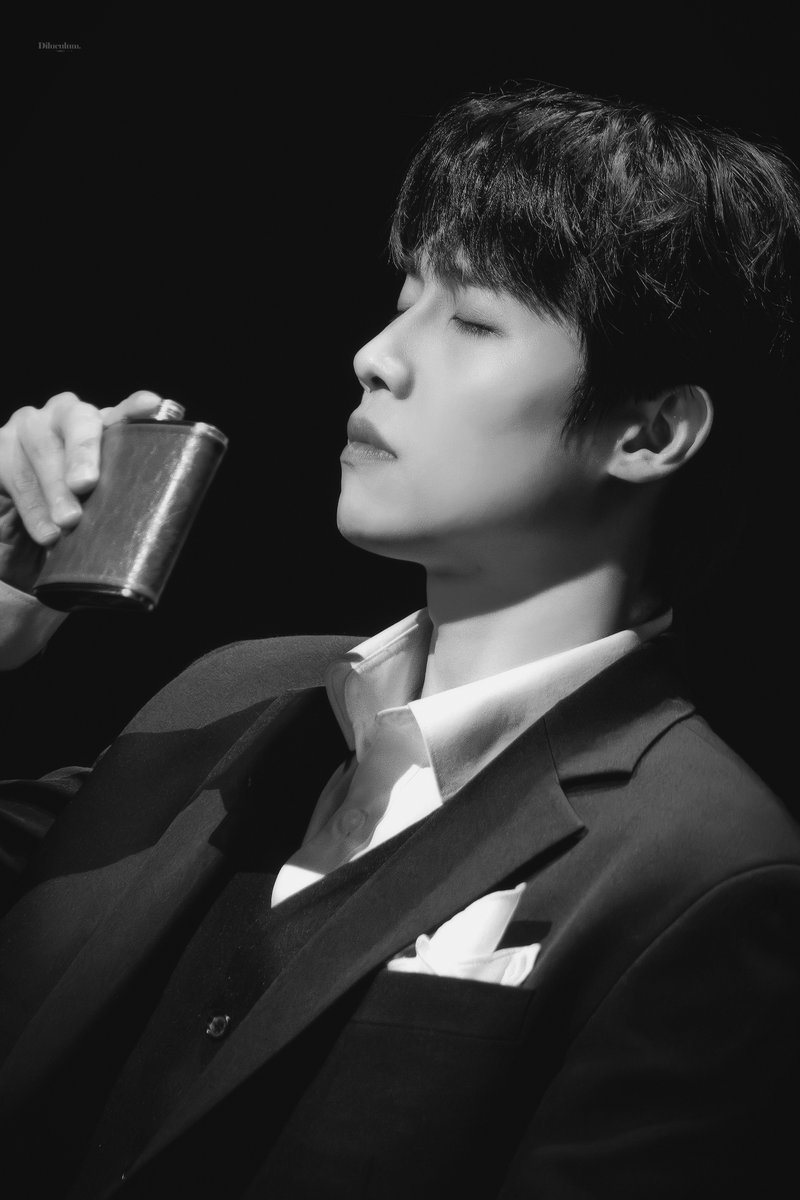 새벽 : 𝐃𝐢𝐥𝐮𝐜𝐮𝐥𝐮𝐦 tweet media