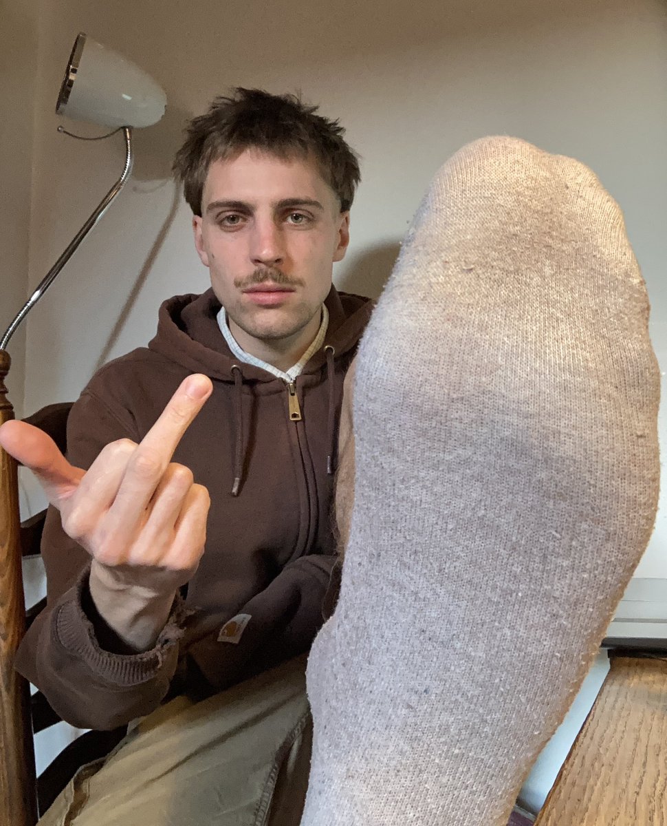 _Alpha_Sam_'s tweet photo. Socks on or off? 🧦🦶🏻

#feet #cashmaster #findom #paypig #master https://t.co/gjlhpSx6ul