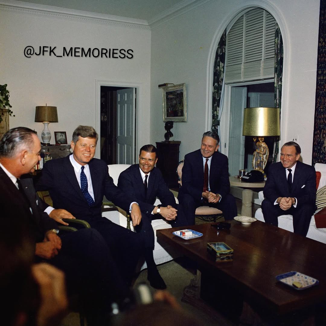 ᶠᵃⁿˢ JFK MEMORIES tweet media