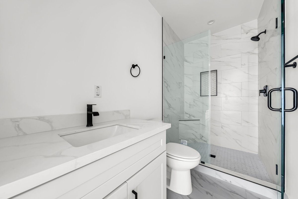 Roof and Realm tweet media