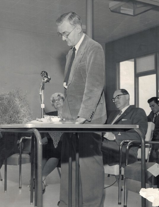 Taylor Sterling tweet media