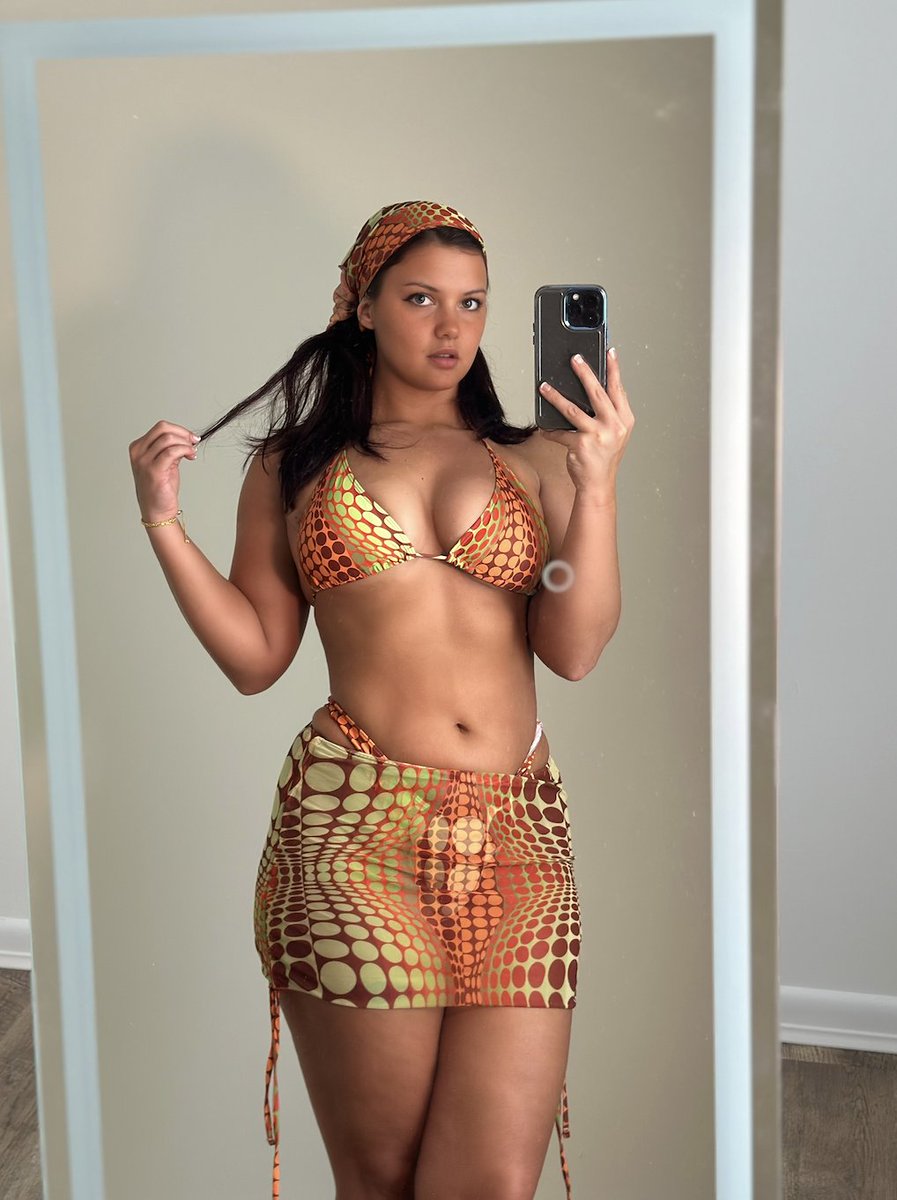 Emily Jones tweet media