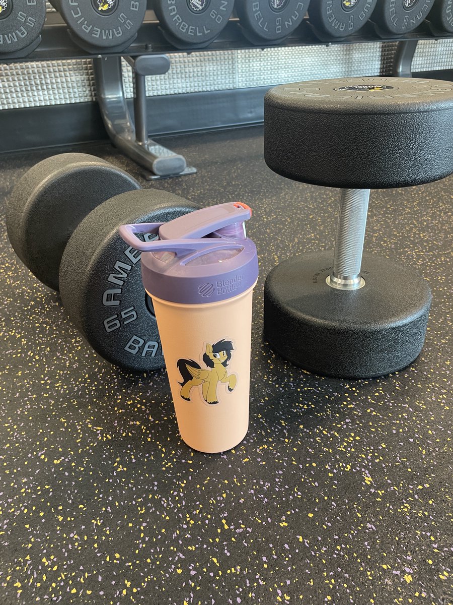 Crisom Chin tweet media