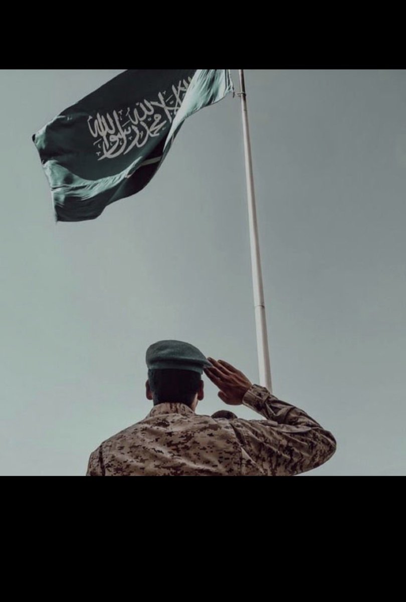 s3s98's tweet photo. الحمد لله على نعمة الأمن والأمان،

جنودٌ أوفياء باعوا أرواحهم في سبيل حماية الوطن، يقفون بثبات أمام كل تهديد،

يسهرون لننام، ويضحّون لنعيش مطمئنين، بقلوبٍ مليئة بالإخلاص والعطاء 🇸🇦💚

#شكراً_أبطال_الدفاع_الجوي https://t.co/RnLzjzbAr7
