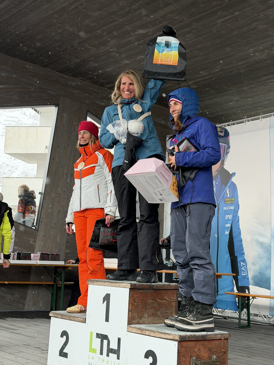 Carter&Benson tweet media