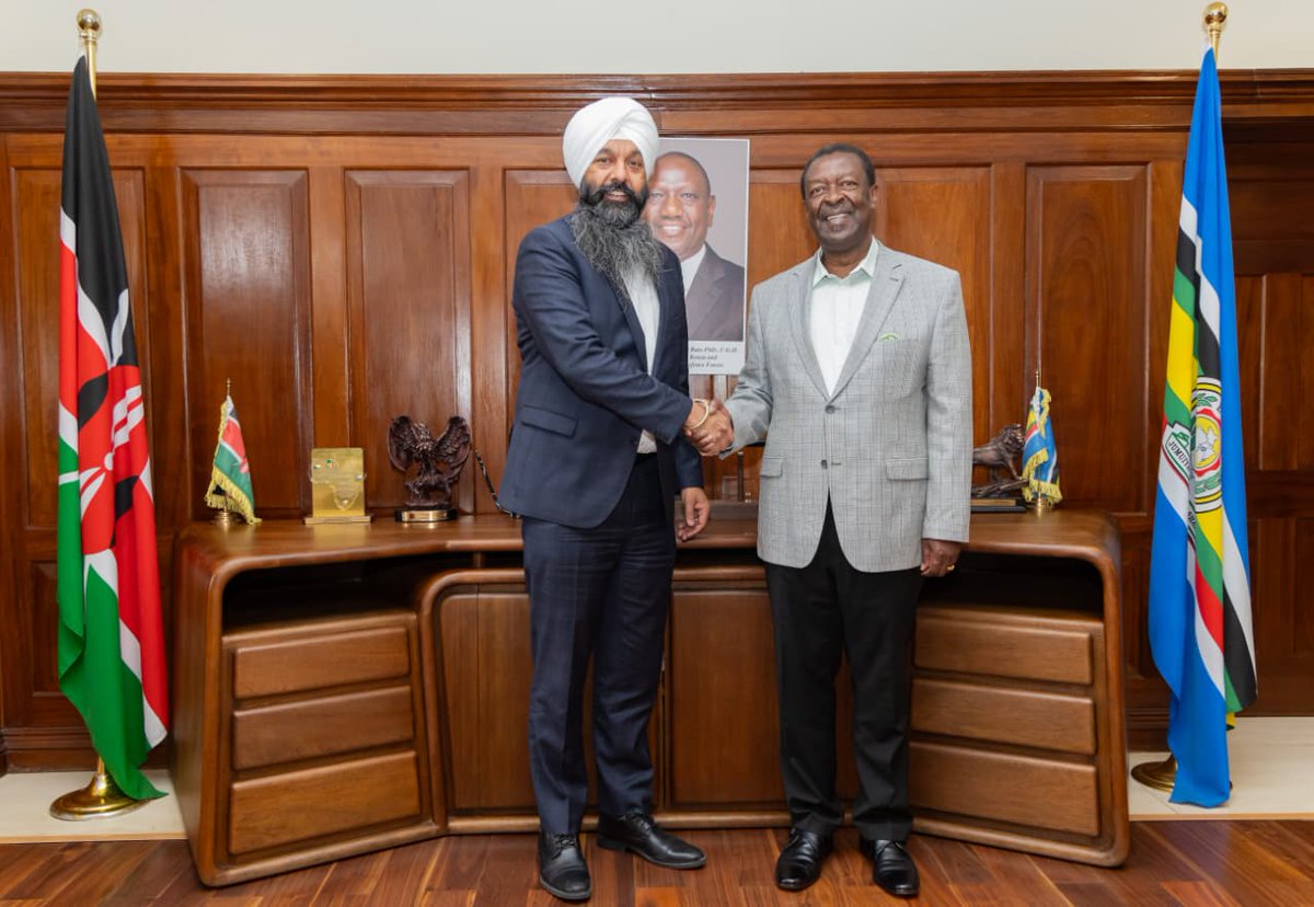 Développement Canada tweet media