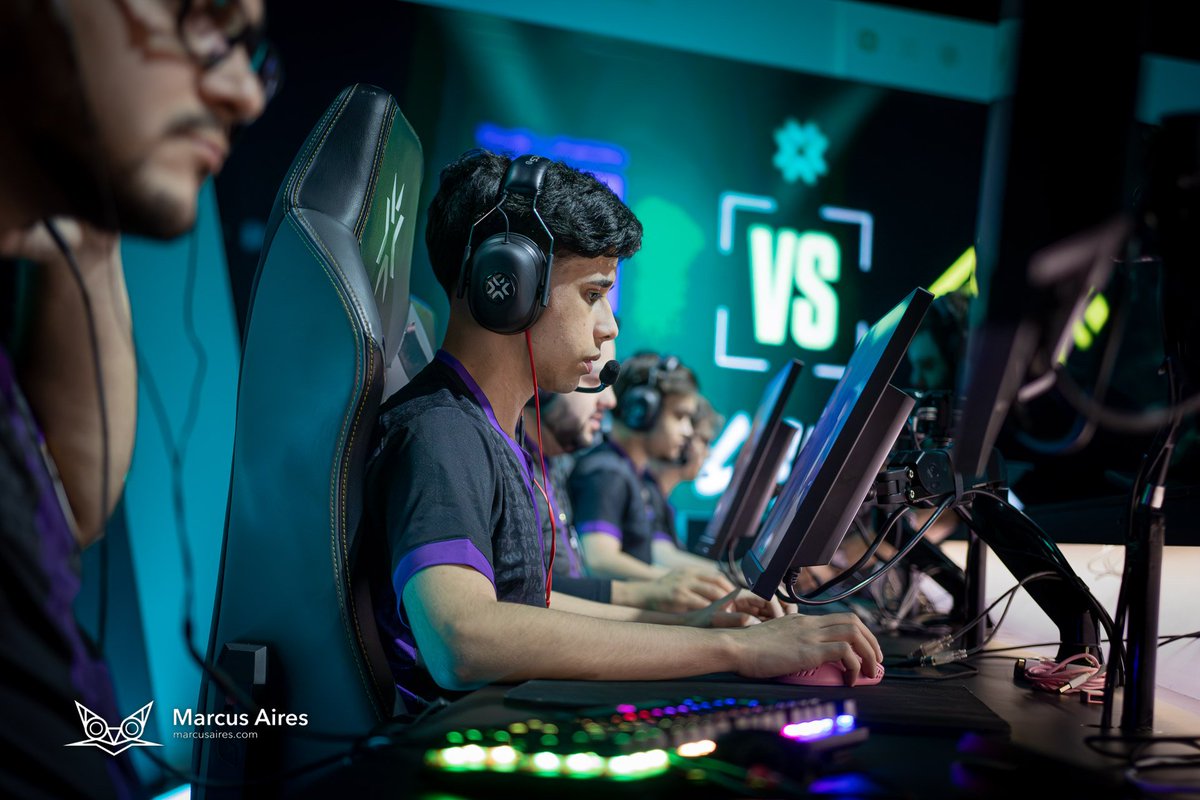 Marcus Aires #FaZeUp tweet media