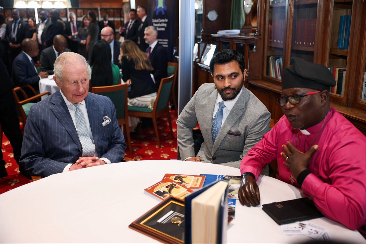 The Royal Family tweet media