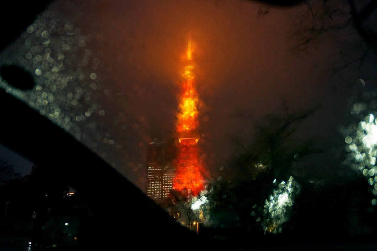霧と雨で曖昧になっている東京タワー

#写真褒めスペ

Sigma 24-70mm F2.8 DG DN II | Art
#Sigma2470mmF28IIArt