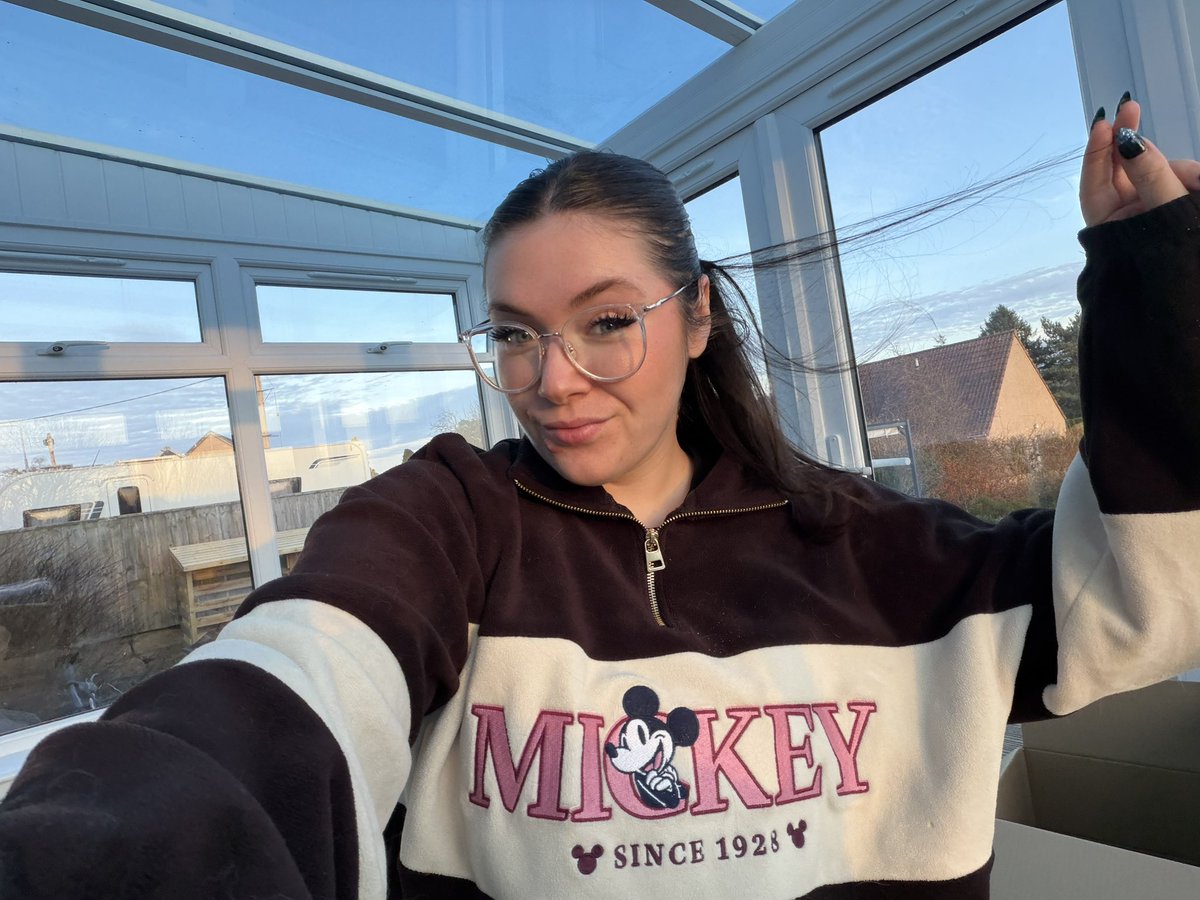 megs ✨ tweet media