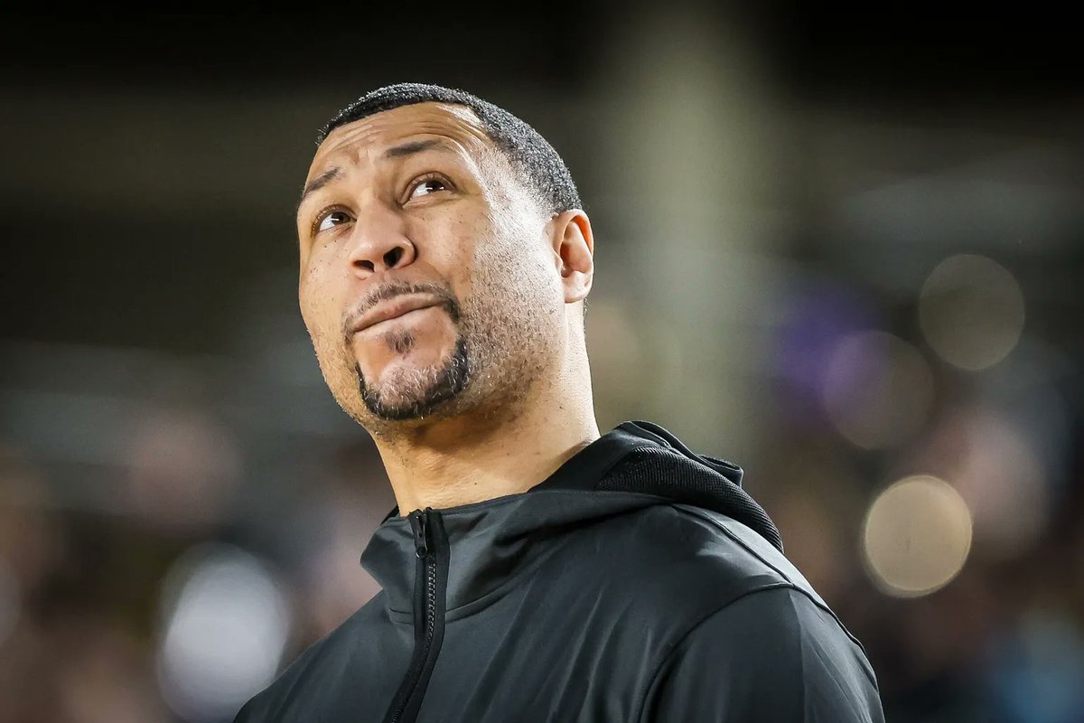 neilnicholson's tweet image. Brandon Roy was fired as Garfield coach after recruiting allegation
seattletimes.com/sports/brandon