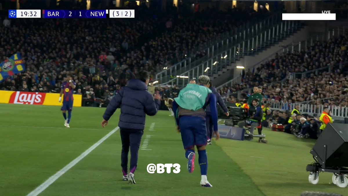 عمرو tweet media