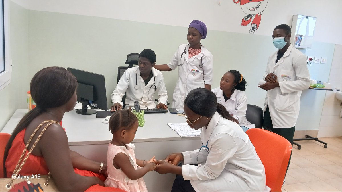 Cada día los colaboradores de la BMC en Guinea Bissau, muestran el respeto, cariño y el profesionalismo a esta hermana nación en la atención médica gratuita que reciben en varias de las instituciones de salud,que existen en el territorio. 
#BMCGuieneaBissau